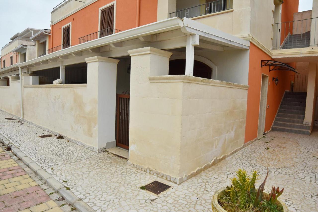 Toto Residence Torre Lapillo Exterior foto
